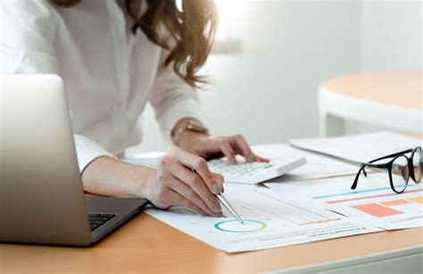 most successful accountants|Accountants who changed the world .